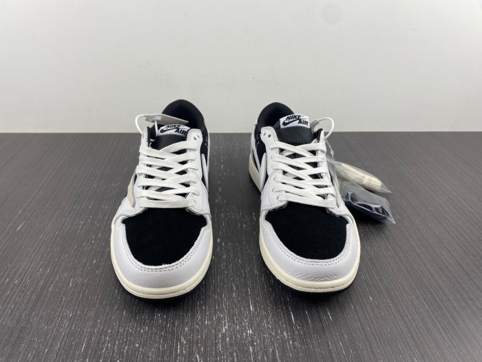 TRAVIS SCOTT X AIR JORDAN 1 LOW OG