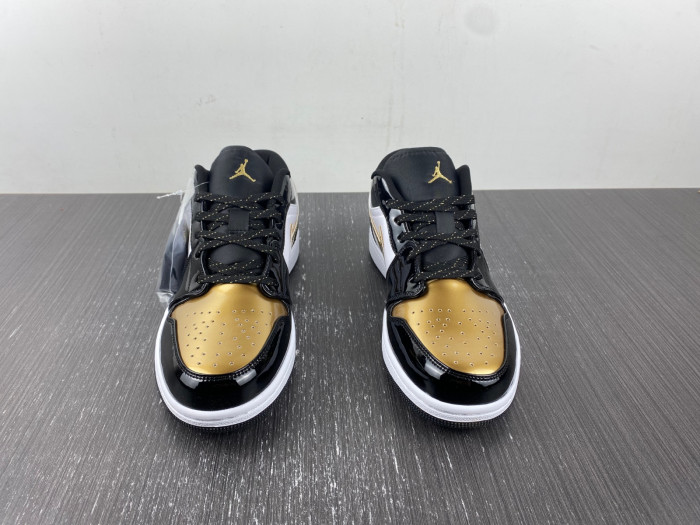 Jordan 1 Low SE Gold Toe - DR6970-071