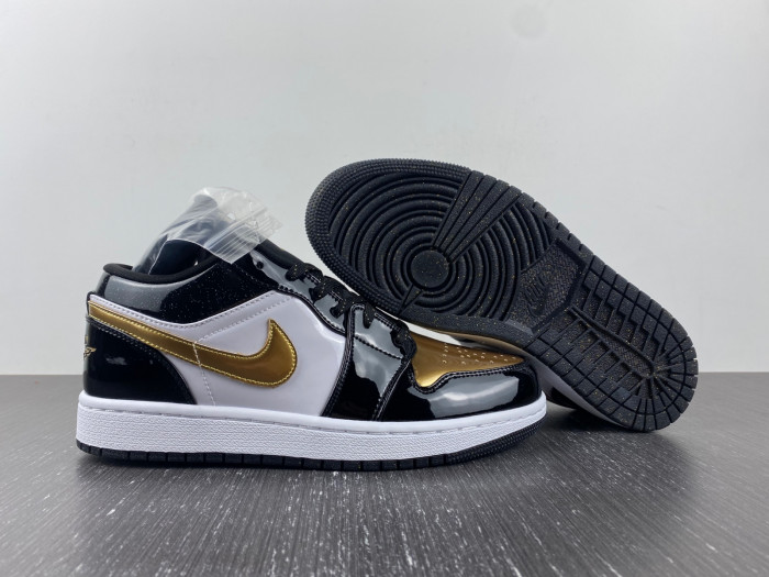 Jordan 1 Low SE Gold Toe - DR6970-071