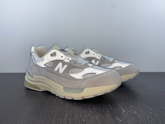 New Balance M992MD