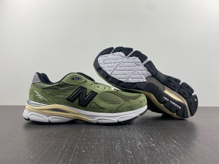 New Balance M990AD3