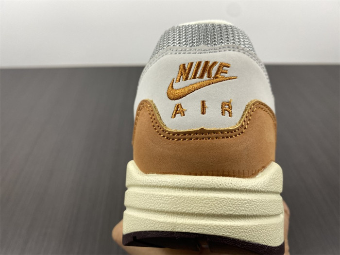 Air Max 1 x Patta 