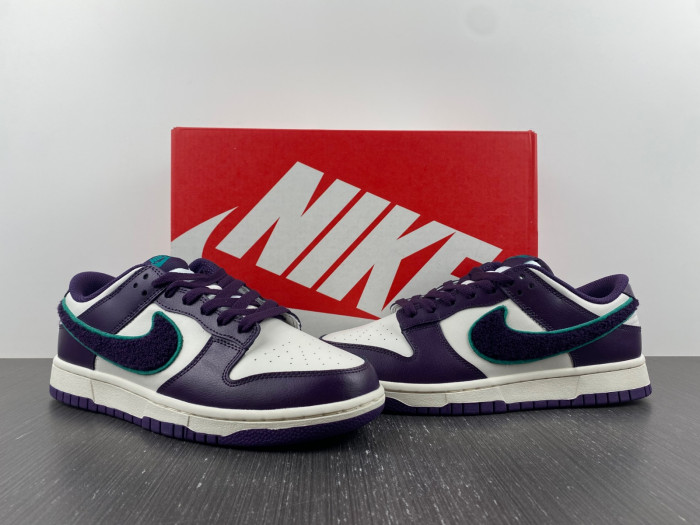 Nike Dunk Low "Chenille Sw0sh" DQ7683-100