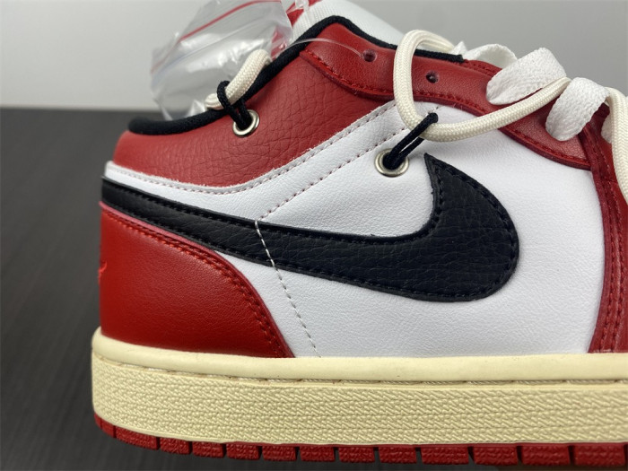 AIR JORDAN 1 LOW