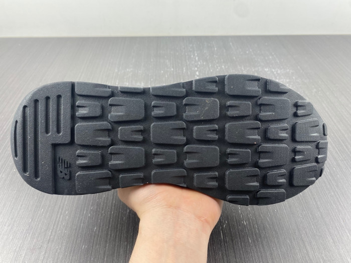 New Balance M5740TA