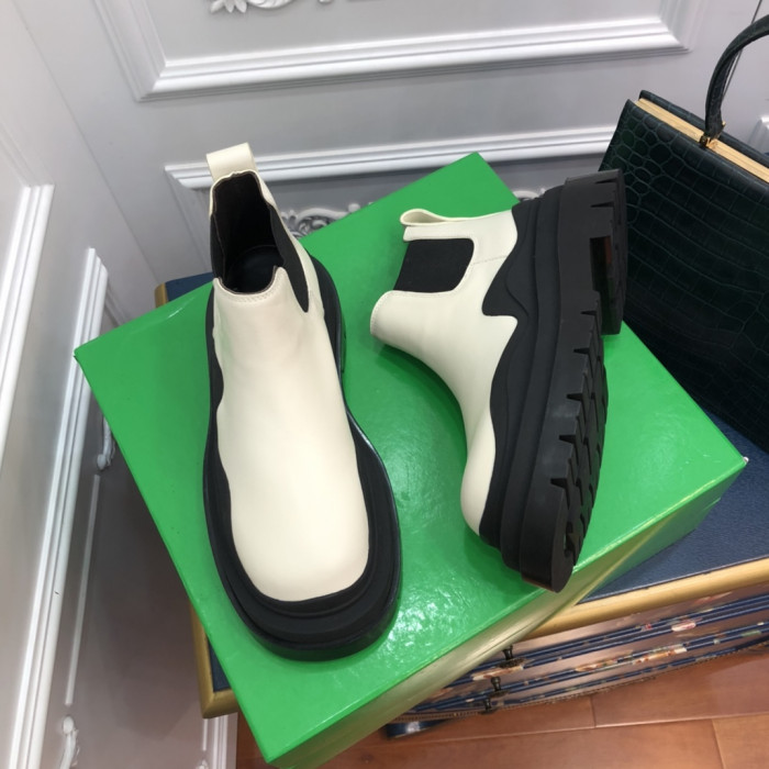 botteg*Ve*ne*ta boots women + men