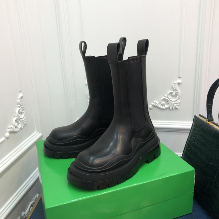 botteg*Ve*ne*ta boots women + men