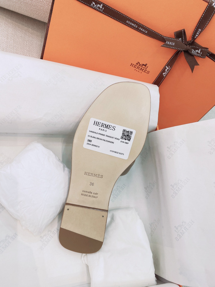 H**mes sandals