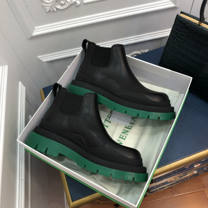 botteg*Ve*ne*ta boots women + men