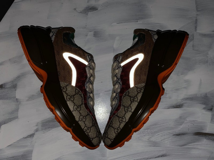G*u*i sneaker