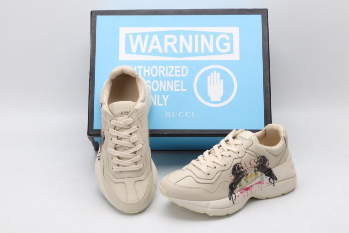 G*u*i rhyton  leather sneaker