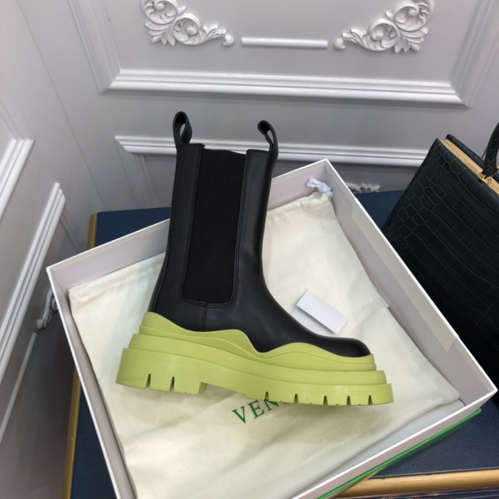 botteg*Ve*ne*ta boots women + men