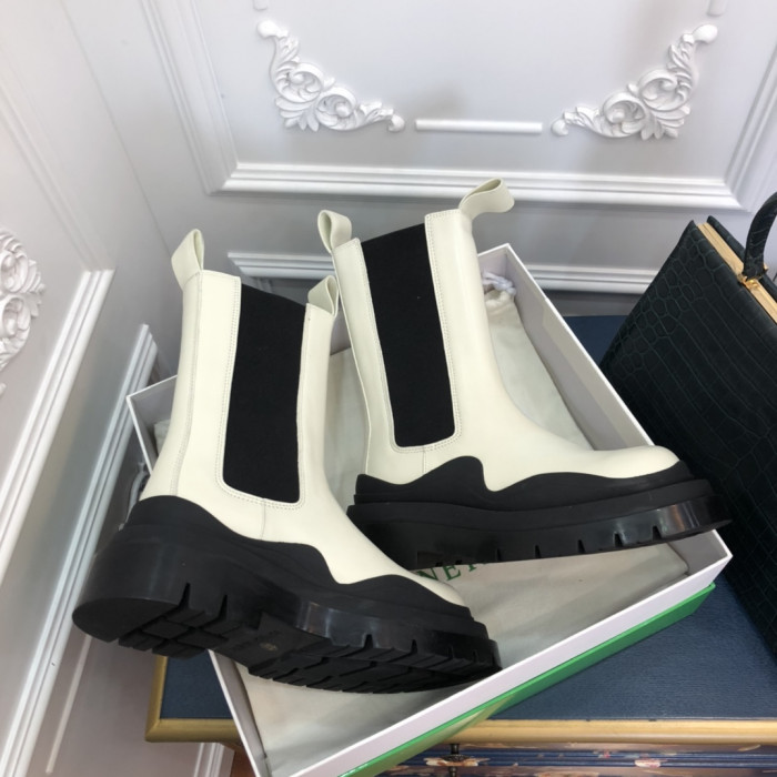 botteg*Ve*ne*ta boots women + men