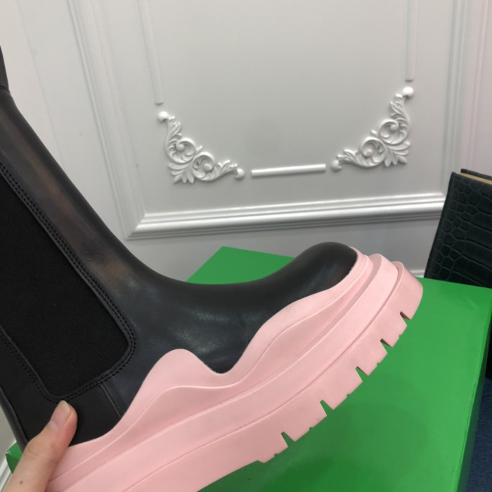botteg*Ve*ne*ta boots women + men