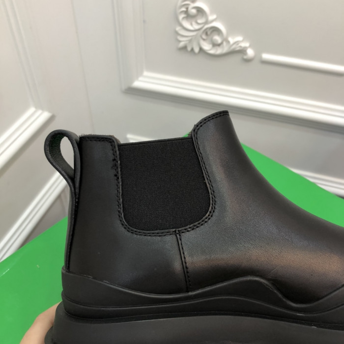 botteg*Ve*ne*ta boots women + men