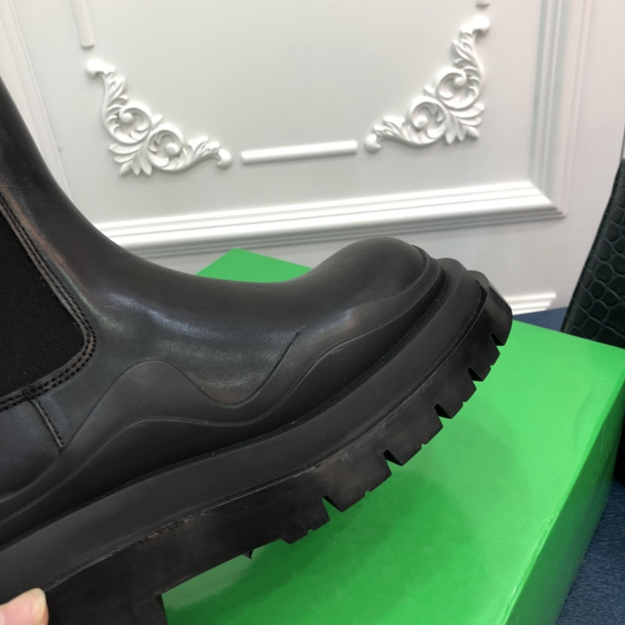 botteg*Ve*ne*ta boots women + men