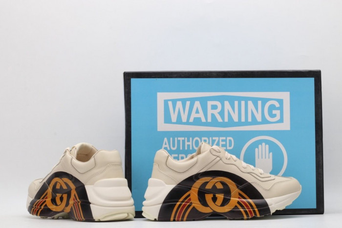G*u*i rhyton  leather sneaker
