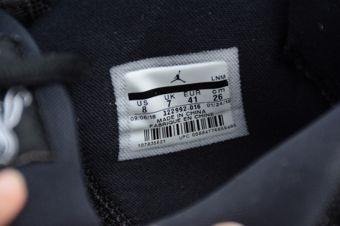 JORDAN 6 RINGS SPACE JAM (2018) 322992-016