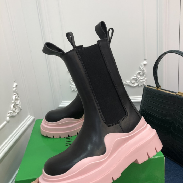botteg*Ve*ne*ta boots women + men