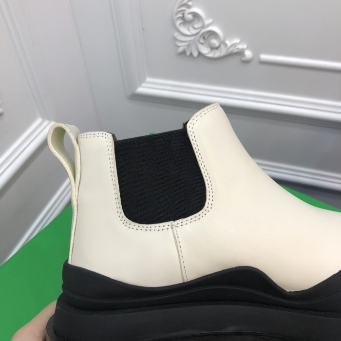 botteg*Ve*ne*ta boots women + men