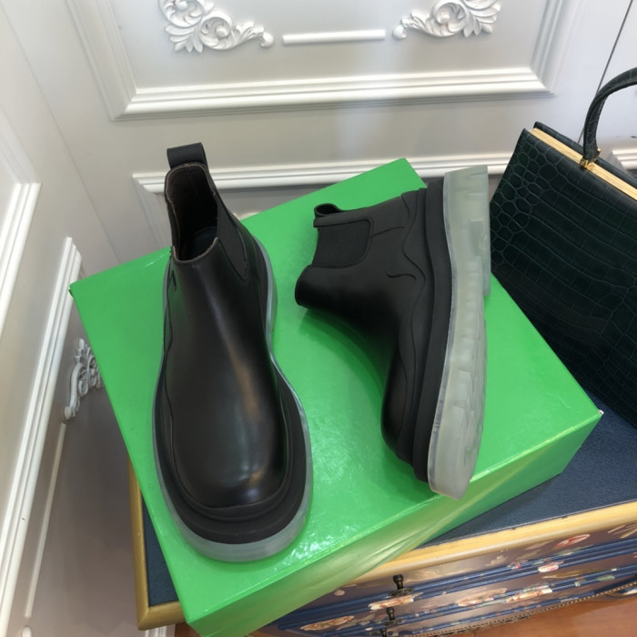 botteg*Ve*ne*ta boots women + men