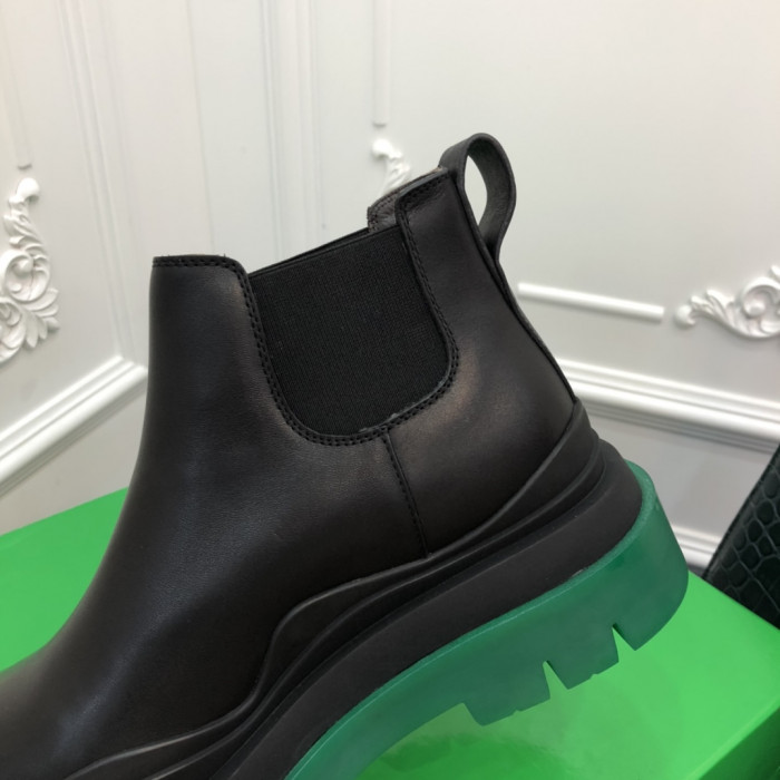botteg*Ve*ne*ta boots women + men