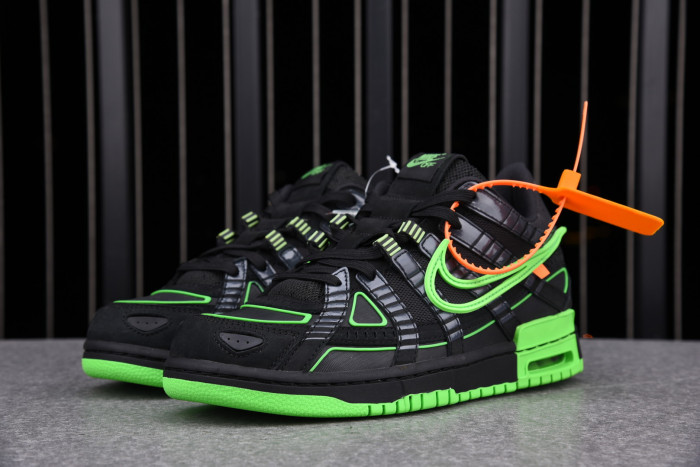 Off-White x Air Rubber Dunk