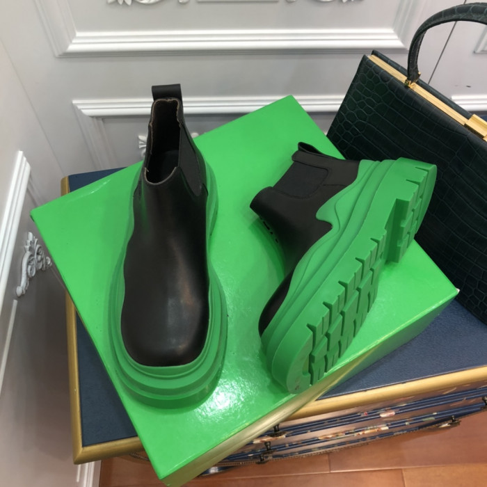 botteg*Ve*ne*ta boots women + men