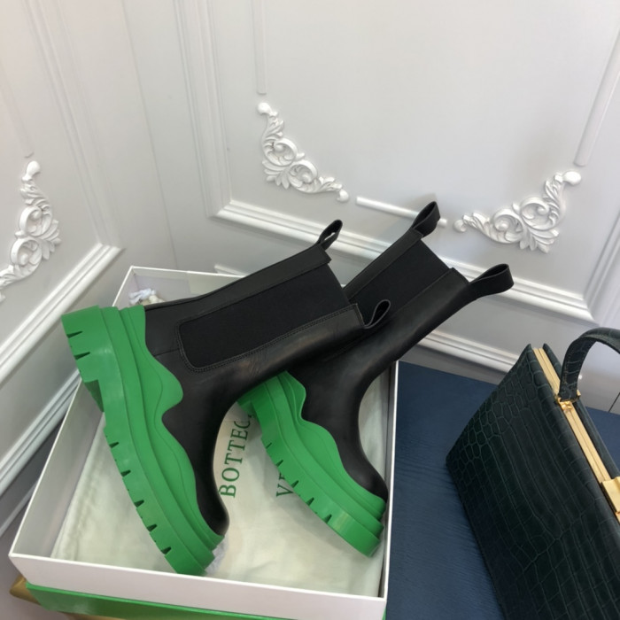 botteg*Ve*ne*ta boots women + men