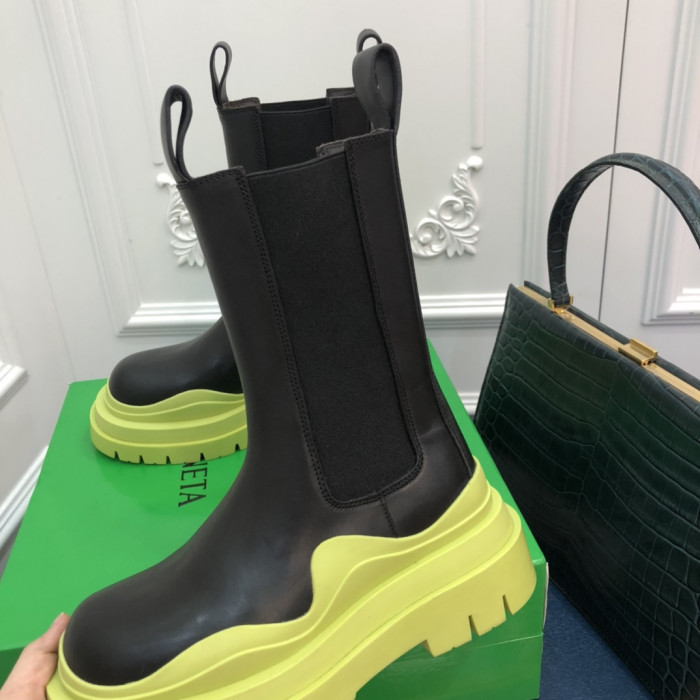 botteg*Ve*ne*ta boots women + men