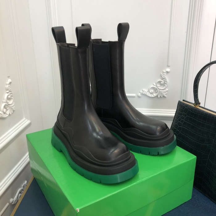 botteg*Ve*ne*ta boots women + men
