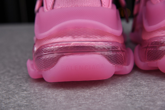 BLCG SNEAKER TRIPLE.S.