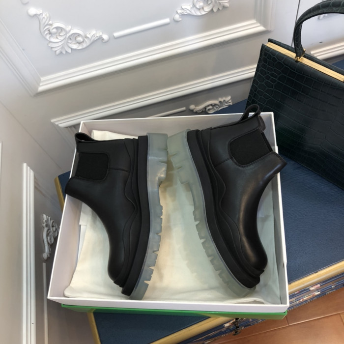 botteg*Ve*ne*ta boots women + men