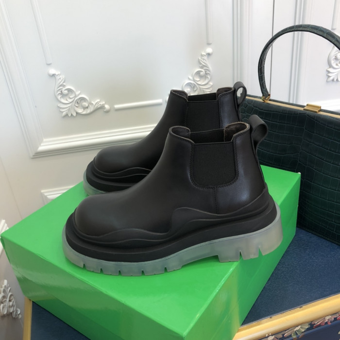 botteg*Ve*ne*ta boots women + men