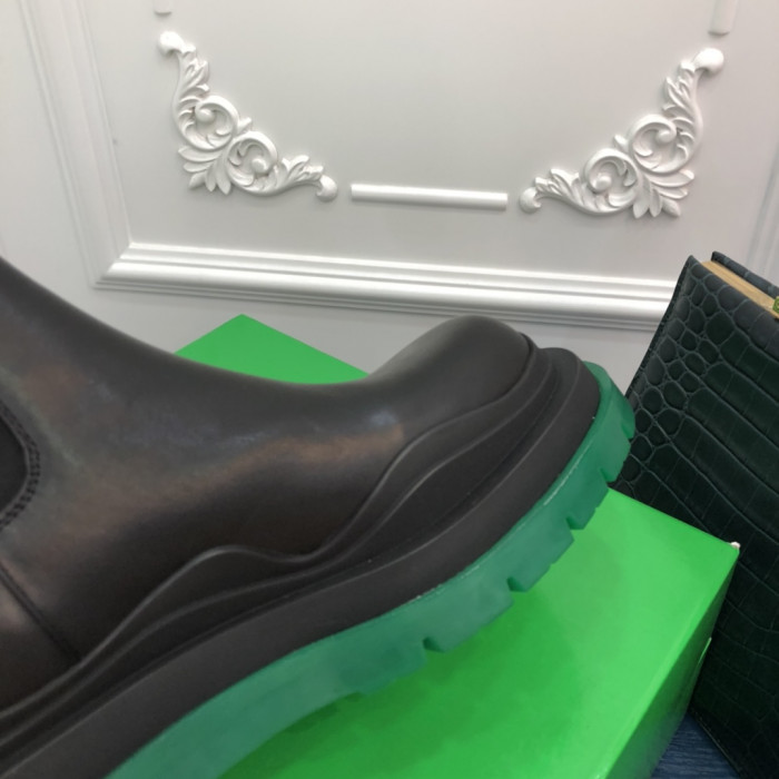 botteg*Ve*ne*ta boots women + men