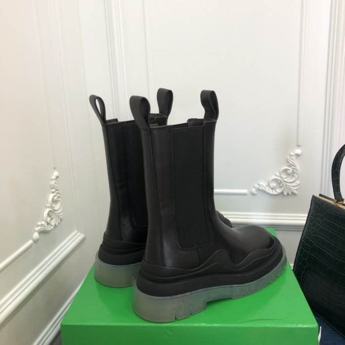 botteg*Ve*ne*ta boots women + men