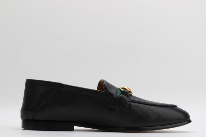 G*u*i loafer