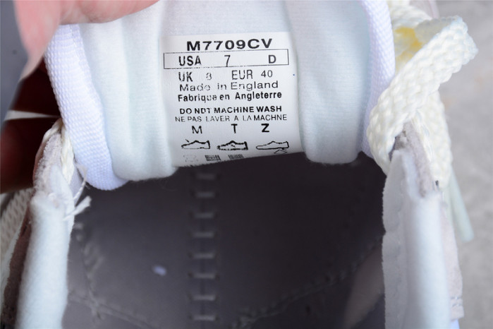 New Balance M7709CV