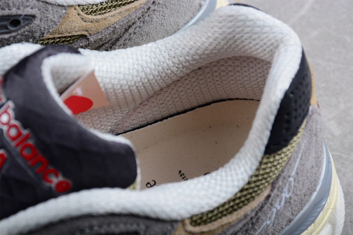 New Balance M990TG3