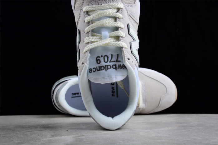 New Balance M7709CV