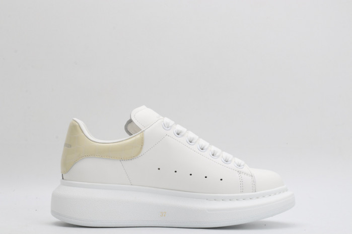 ALEXANDER MCQUEEN OVERSIZED