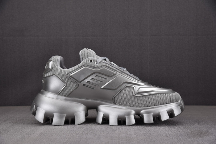 Pra*a sneaker