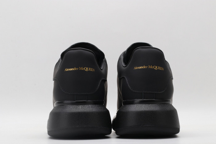 ALEXANDER MCQUEEN OVERSIZED