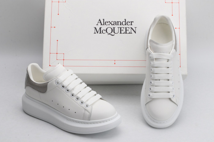 ALEXANDER MCQUEEN OVERSIZED