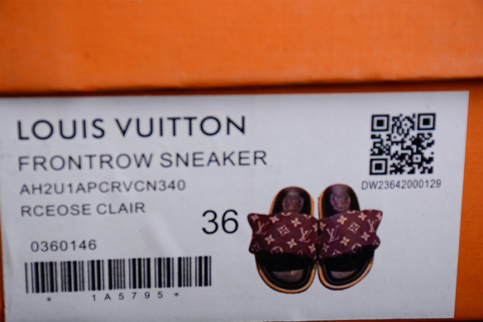 LO1_VTS SANDALS