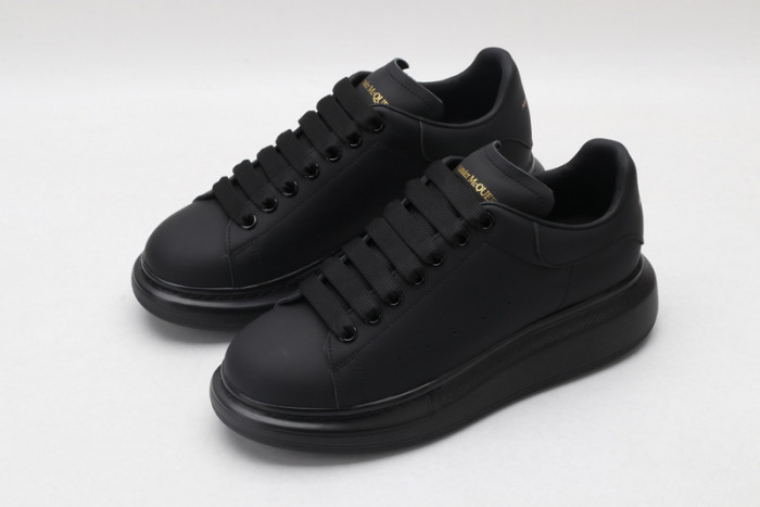 ALEXANDER MCQUEEN OVERSIZED