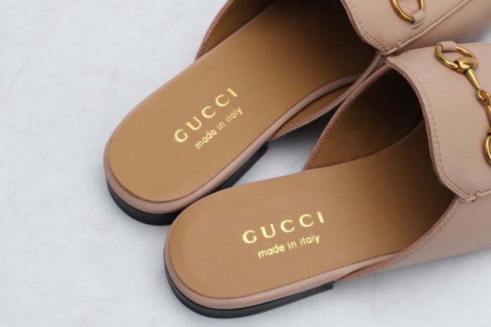 G*u*i  loafer