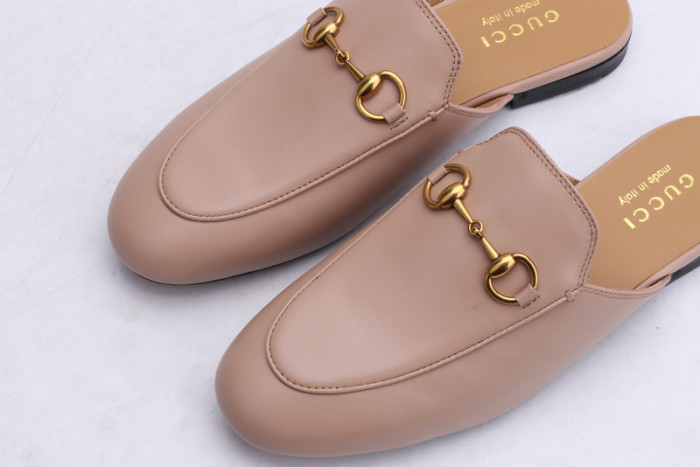 G*u*i  loafer