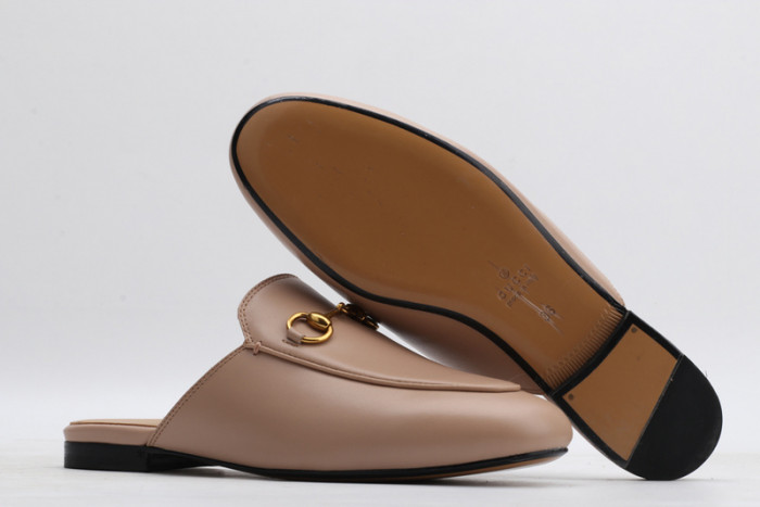 G*u*i  loafer