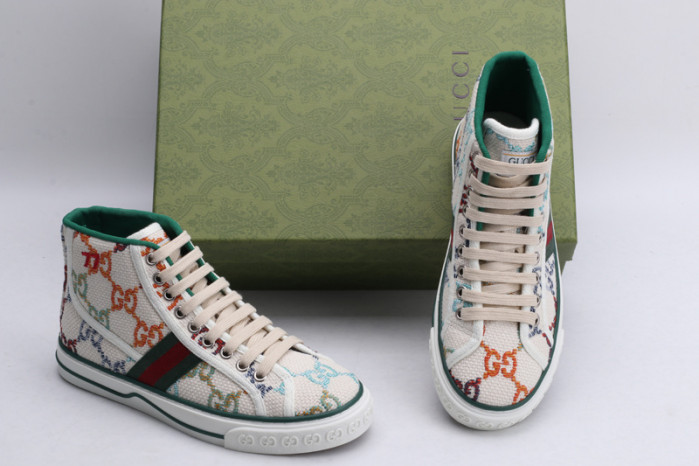 G*u*i sneaker